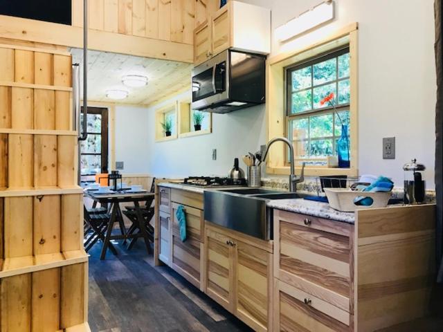 Umpqua'S Last Resort - Wilderness Cabins, Rv Park & Glamping Idleyld Park ภายนอก รูปภาพ