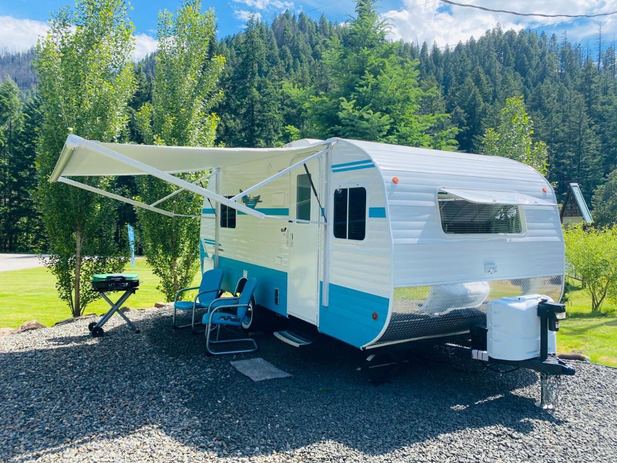 Umpqua'S Last Resort - Wilderness Cabins, Rv Park & Glamping Idleyld Park ภายนอก รูปภาพ